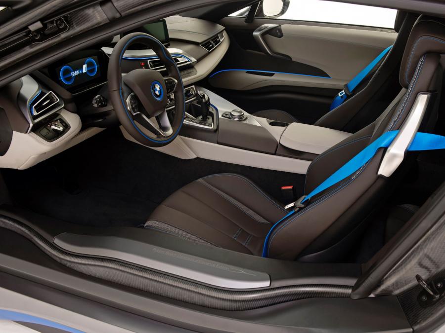  BMW i8 Pebble Beach Concours dElegance Edition 2014 года  (фото 7 из 7)